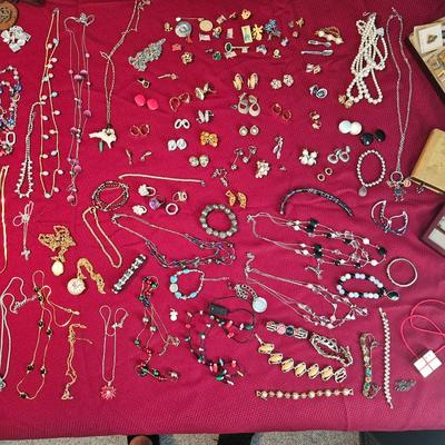 Sale Photo Thumbnail #81