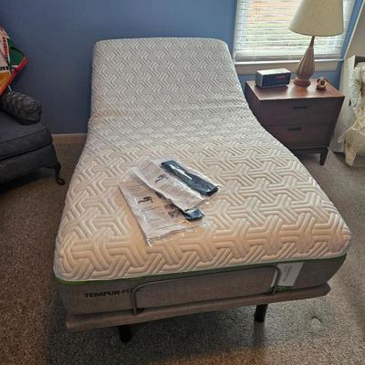 Sale Photo Thumbnail #87