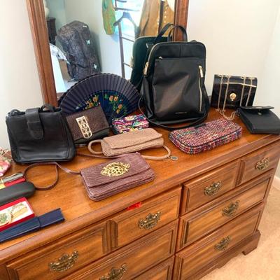 Sale Photo Thumbnail #175