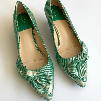 Sale Photo Thumbnail #80: Alex Marie, size 8.5 M, NIB
