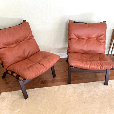 Sale Photo Thumbnail #20: 1970’s Scandinavian leather and bentwood lounge chairs in excellent condition