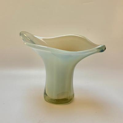 Sale Photo Thumbnail #13: 1960’s Murano Archimede Seguso Cala Lilly vase