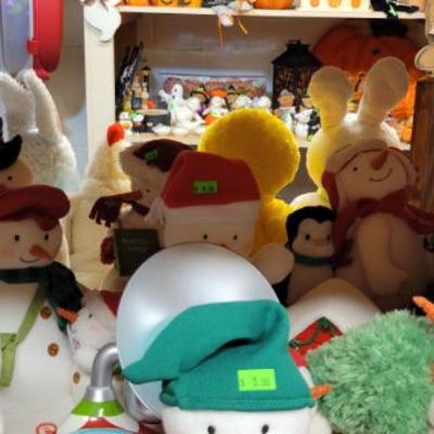 Sale Photo Thumbnail #170: Hallmark Jingle Pals