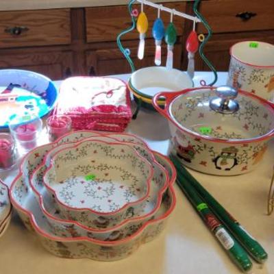Sale Photo Thumbnail #83: Temptations Kitchenware