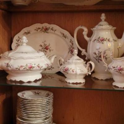 Sale Photo Thumbnail #54: Large Rosenthal Pompadour Set