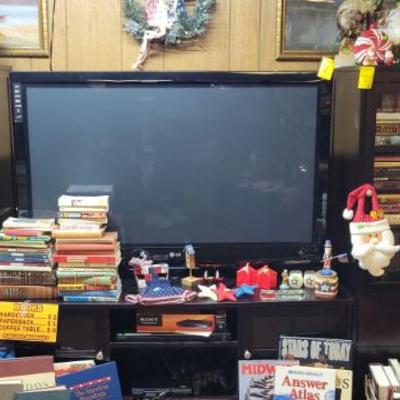 Sale Photo Thumbnail #109: Media Galore