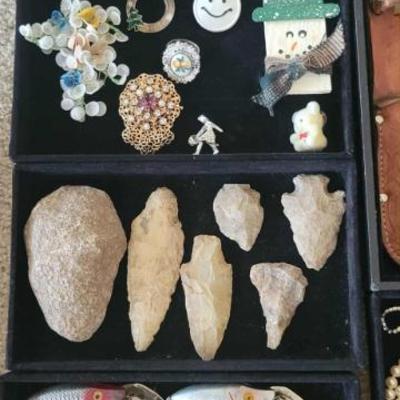 Sale Photo Thumbnail #253: Arrow Heads