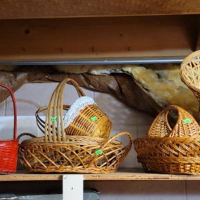 Sale Photo Thumbnail #135: Baskets