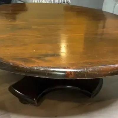 Round Coffee Table 