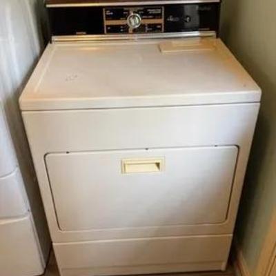 Kenmore Heavy Duty Plus Gas dryer