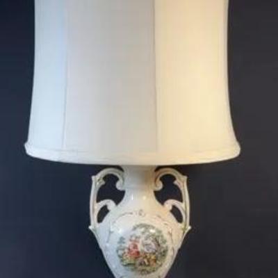 Courting Couple Lamp 
