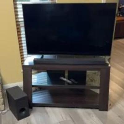 Samsung Smart 50” TV With Soundbar & Subwoofer 