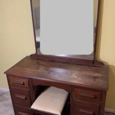 Vanity Table With Mirror & Stool