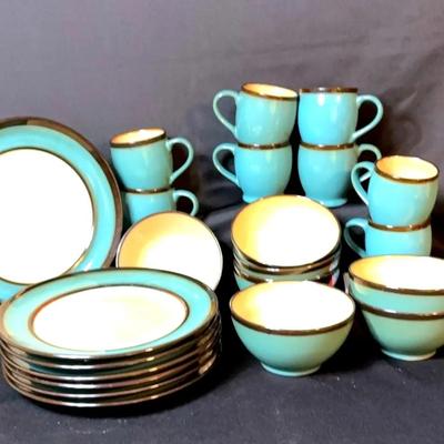 Mikasa Dinnerware: Belmont Pattern