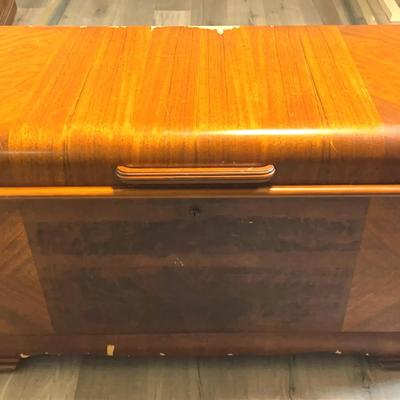 Vintage Lane Cedar Chest