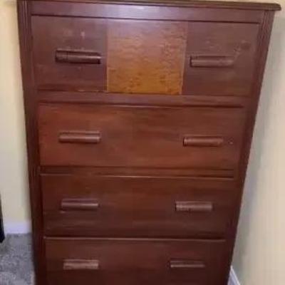 Myers-Spalti Co Wooden Chest Of Drawers 
