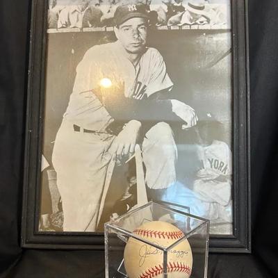Joe DiMaggio Autographed Baseball