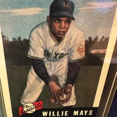 Signed Willie Mays Baseball Card