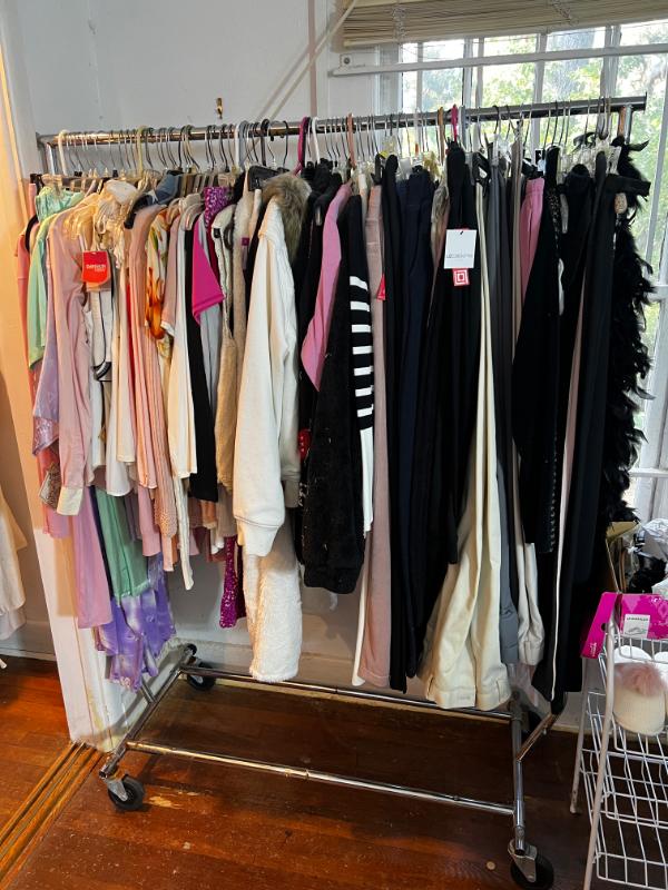 Sale Photo Thumbnail #44