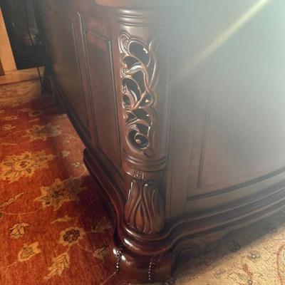 Desk (side design)