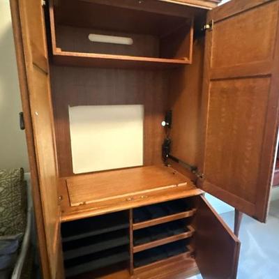 Armoire (open) 