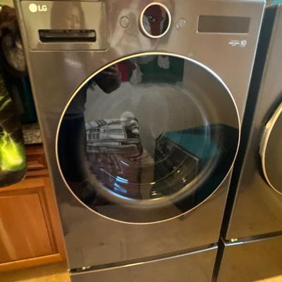 LG washer with pedestal 