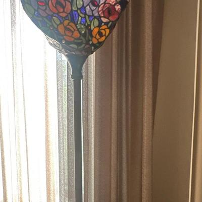 Tiffany-like floor lamp