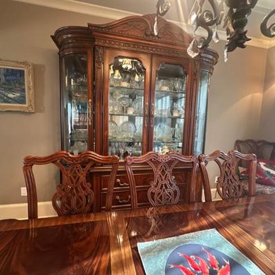 China cabinet 