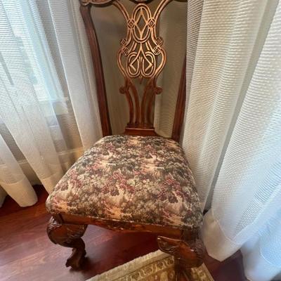 Dining chairs 