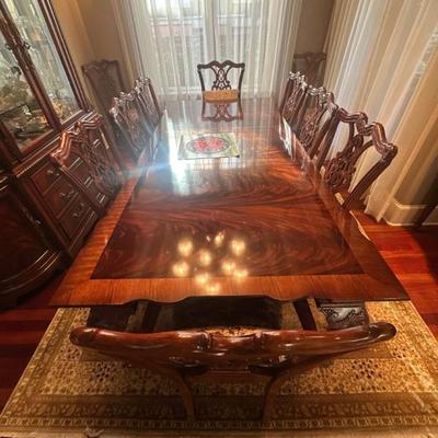 Formal dining room table set includes extensions - seats 10