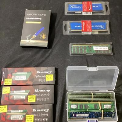 Lot of Computer Memory & Tools