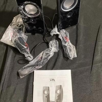 Powered Multimedia Speakers