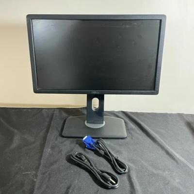Dell Flat Panel LCD Monitor with Stand, VGA & Power Cables