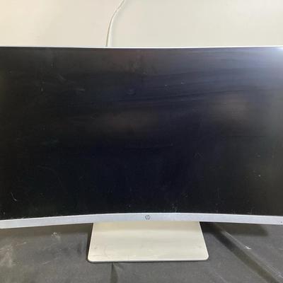 HP Curved LED Monitor – Sleek Silver Display