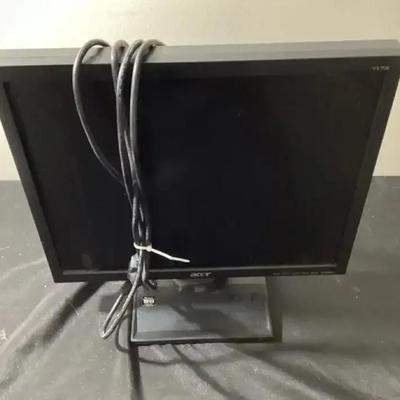 Acer V173B 17” LCD Monitor with VGA Cable