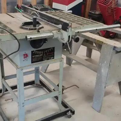 NuMark 10” Table Saw with 1½ HP Motor Plus Saw Horses – Powers Up
