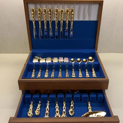 Community Gold-Plated Flatware Set in Wooden Case