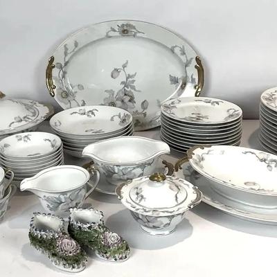 Vintage Kongo China Hand-Painted Porcelain Dinnerware Set With Gold Accents”