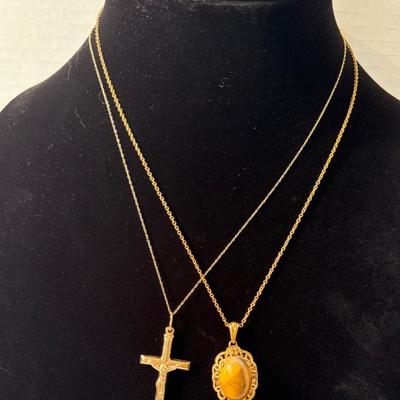 Tigers Eye Pendant & More (2)