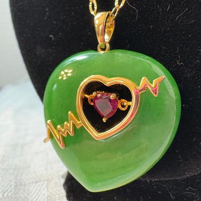 Jade Pendant & Extra Chain