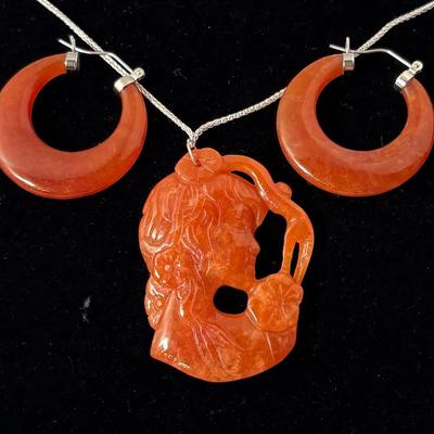 Red Jade Jewelry Set (2)