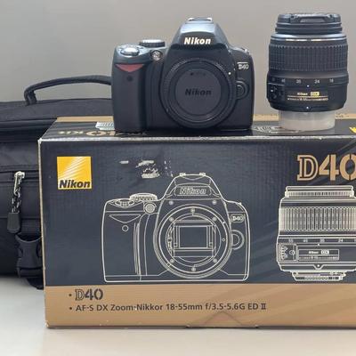 Nikon D40 Digital Camera Kit with Samsonite Bag