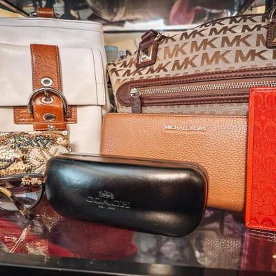 Sale Photo Thumbnail #11
