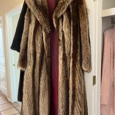Sale Photo Thumbnail #30: Vintage fur