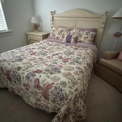 Sale Photo Thumbnail #172