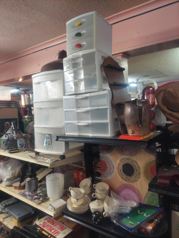 Sale Photo Thumbnail #340