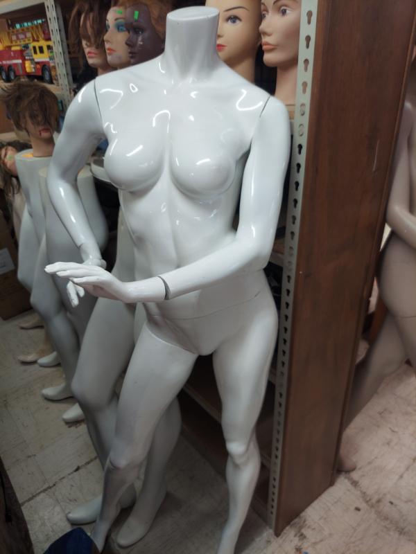 Sale Photo Thumbnail #361