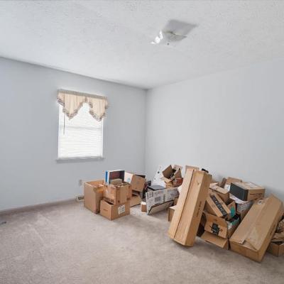 Sale Photo Thumbnail #11