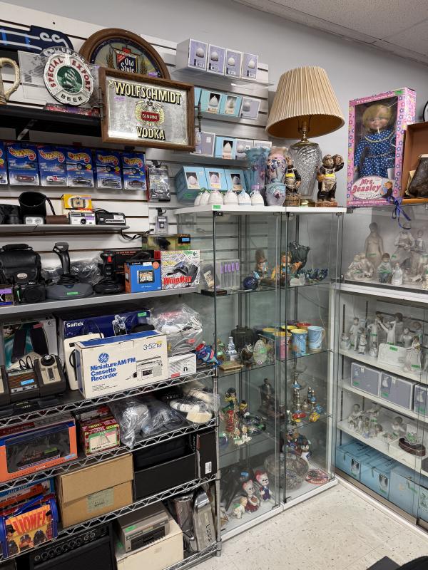 Sale Photo Thumbnail #32
