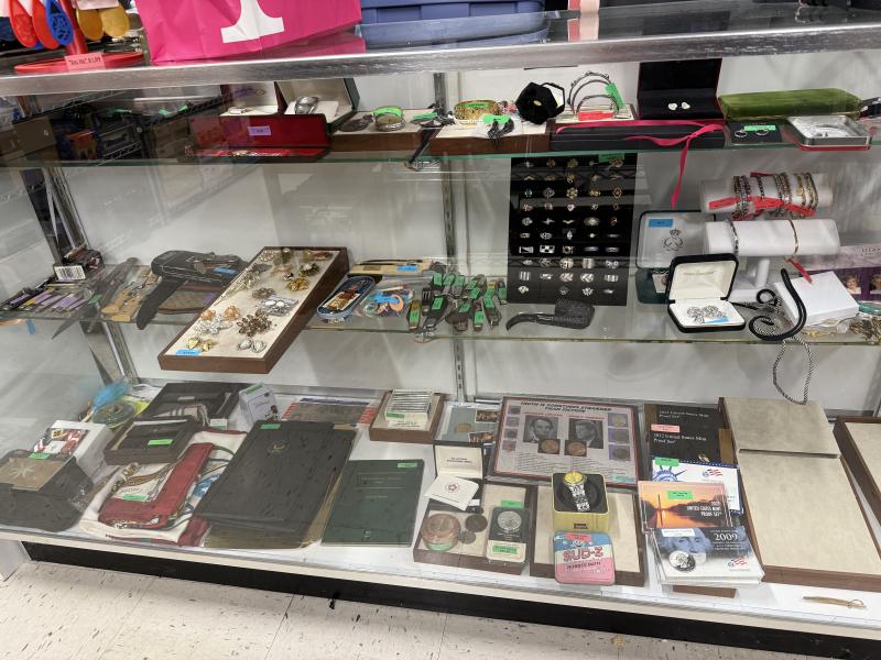 Sale Photo Thumbnail #30